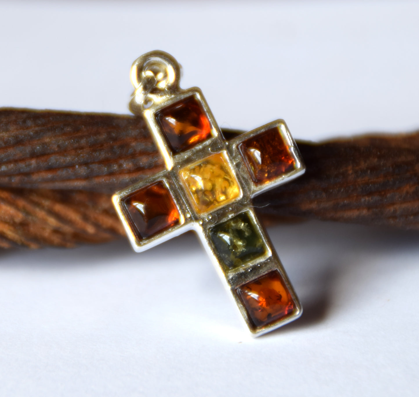 MJ Baltica, pendant, natural Baltic amber, 925 silver, cross, handcrafted, unisex, BW158