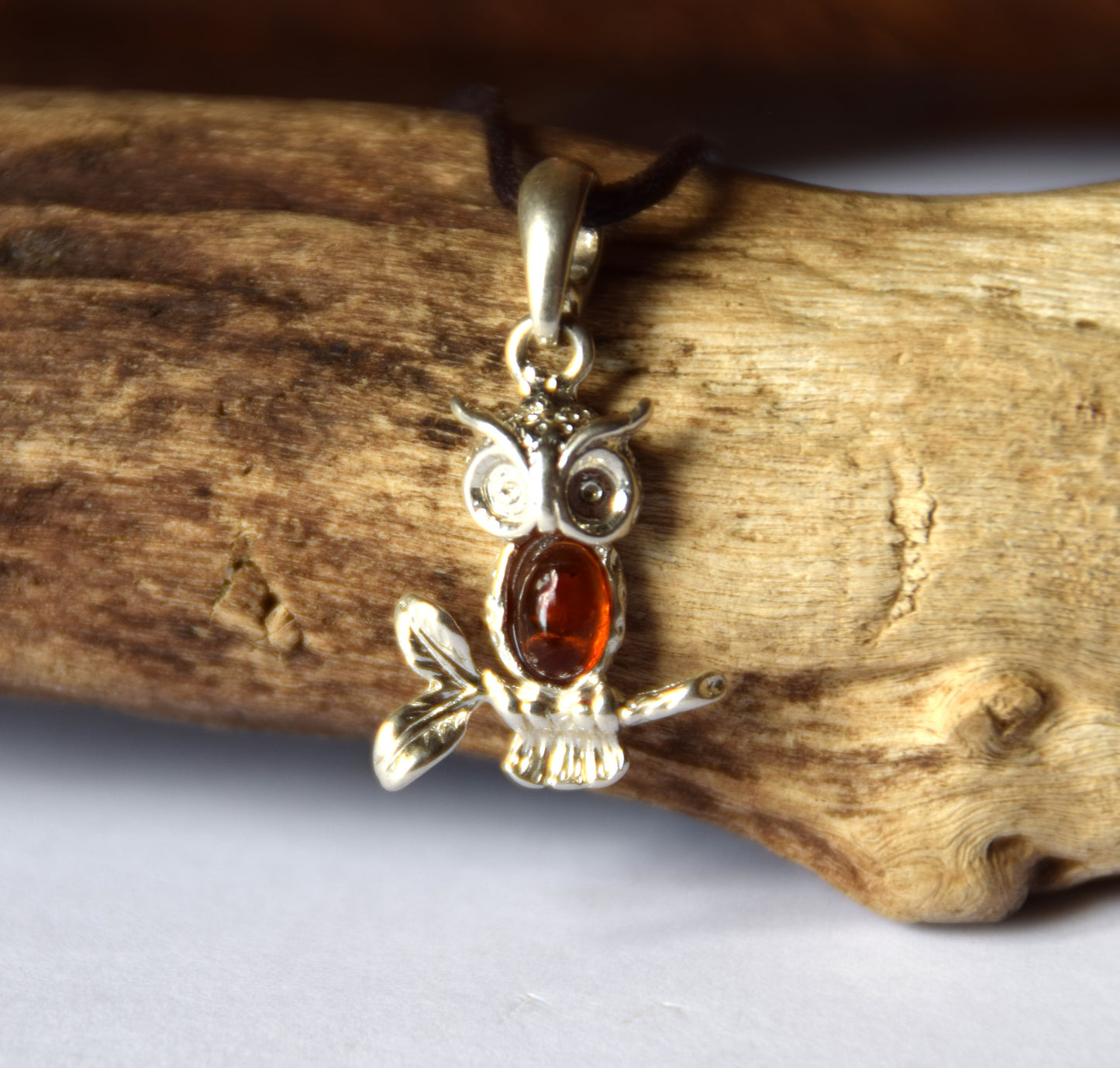 MJ Baltica, pendant, natural Baltic amber, 925 silver, owl, handcrafted, delicate, BW159