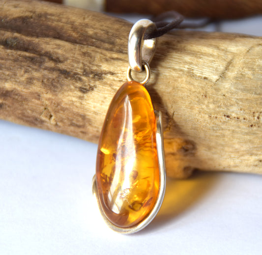 MJ Baltica, pendant, natural Baltic amber, 925 silver, large, unique, handcrafted, BW194