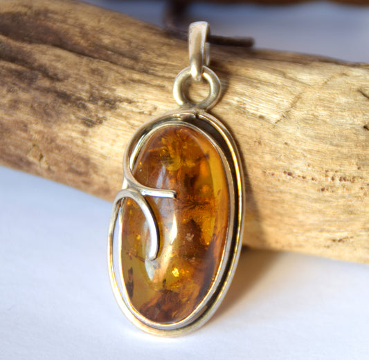 MJ Baltica, pendant, natural Baltic amber, 925 silver, large, unique, handcrafted, BW198