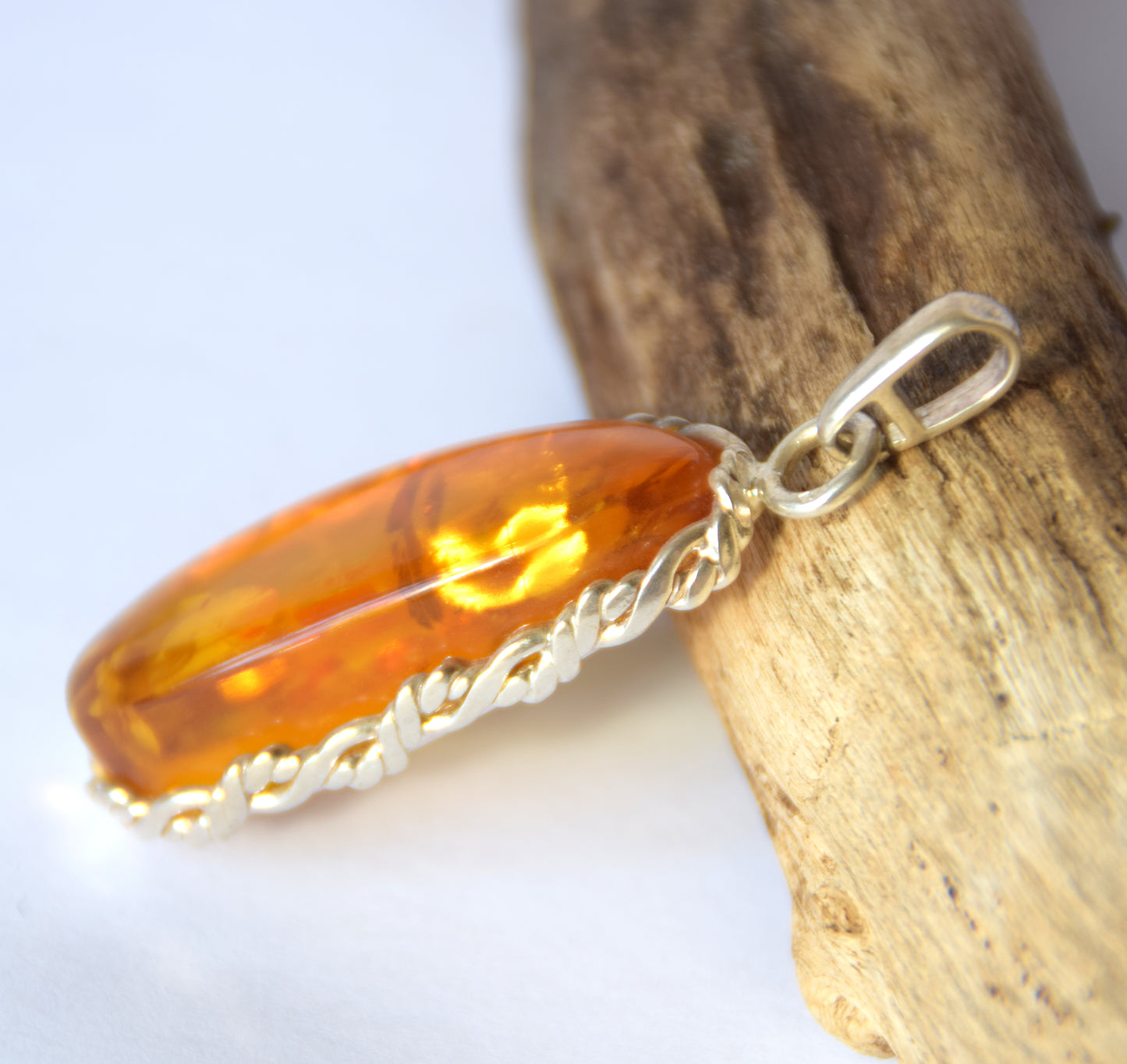 MJ Baltica, pendant, natural Baltic amber, 925 silver, large, unique, handcrafted, BW202