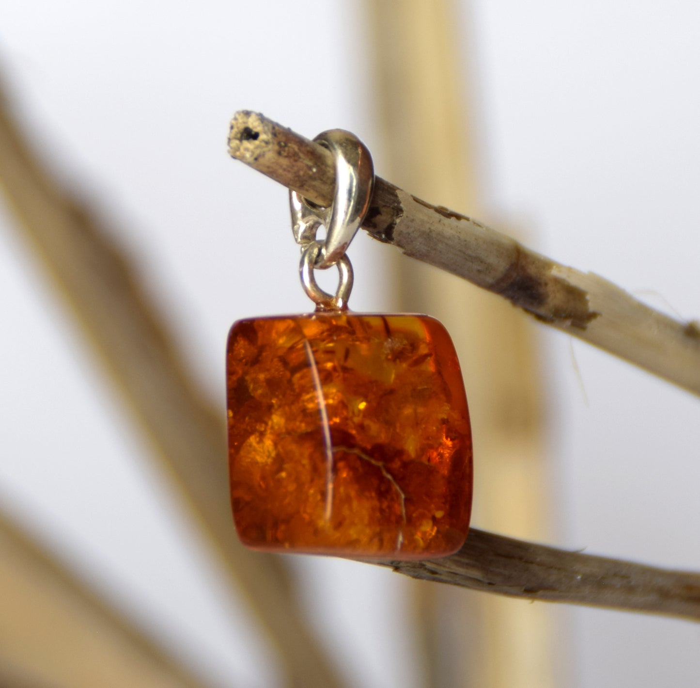 MJ Baltica, pendant, natural Baltic Amber, 925 Silver, unique, irregular, unisex, handcrafted, BW209