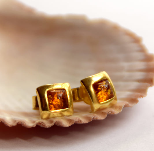 MJ Baltica, stud earrings, natural Baltic amber, 925 silver, square, BZK037