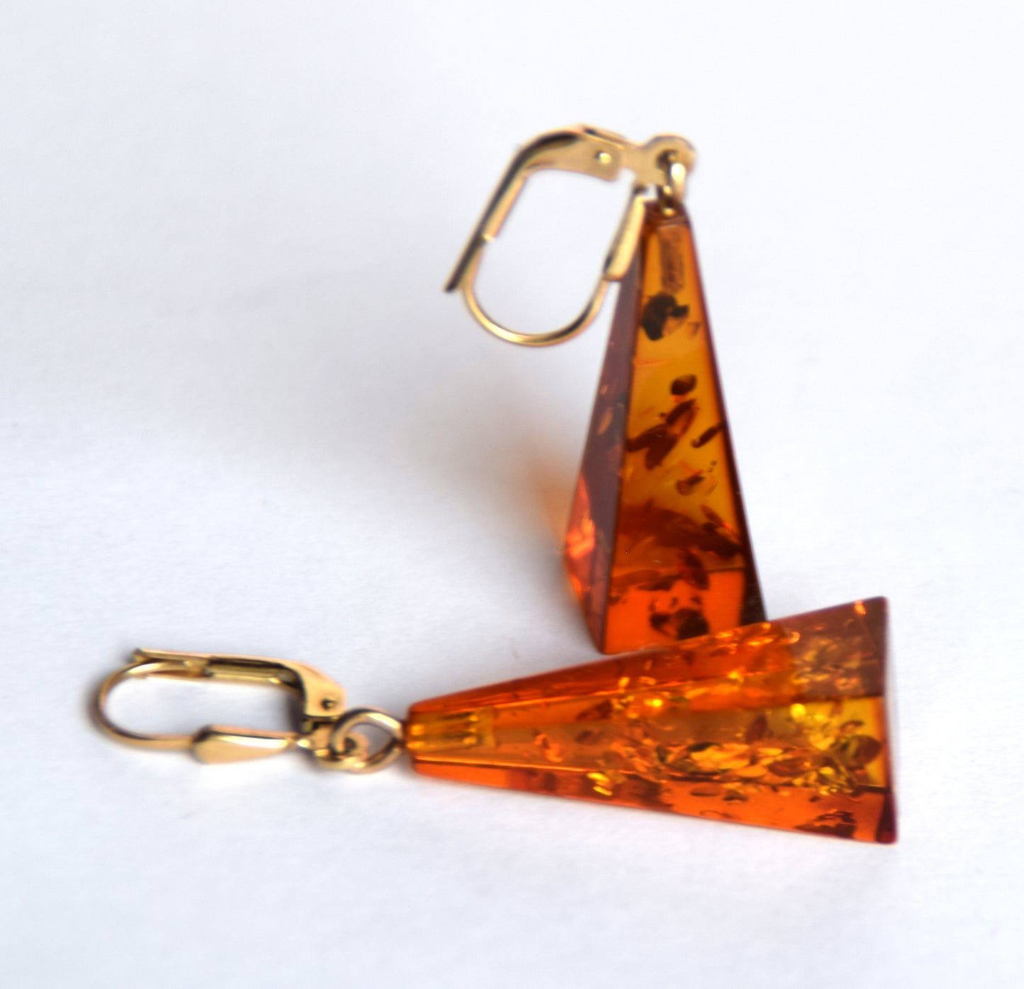 MJ Baltica, earrings, natural Baltic Amber, 925 Silver, 14k Gold plated, pyramid, luminous, pendant, handcrafted, BZK082