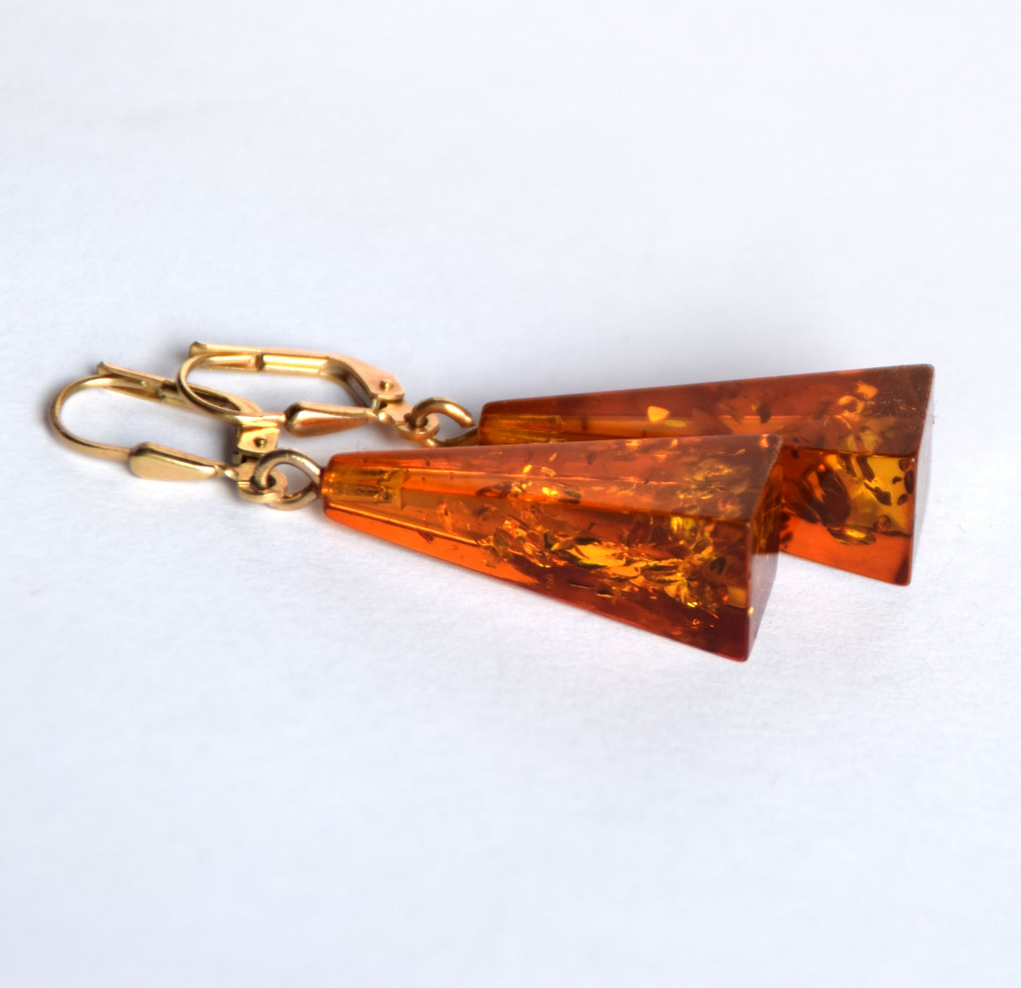 MJ Baltica, earrings, natural Baltic Amber, 925 Silver, 14k Gold plated, pyramid, luminous, pendant, handcrafted, BZK082