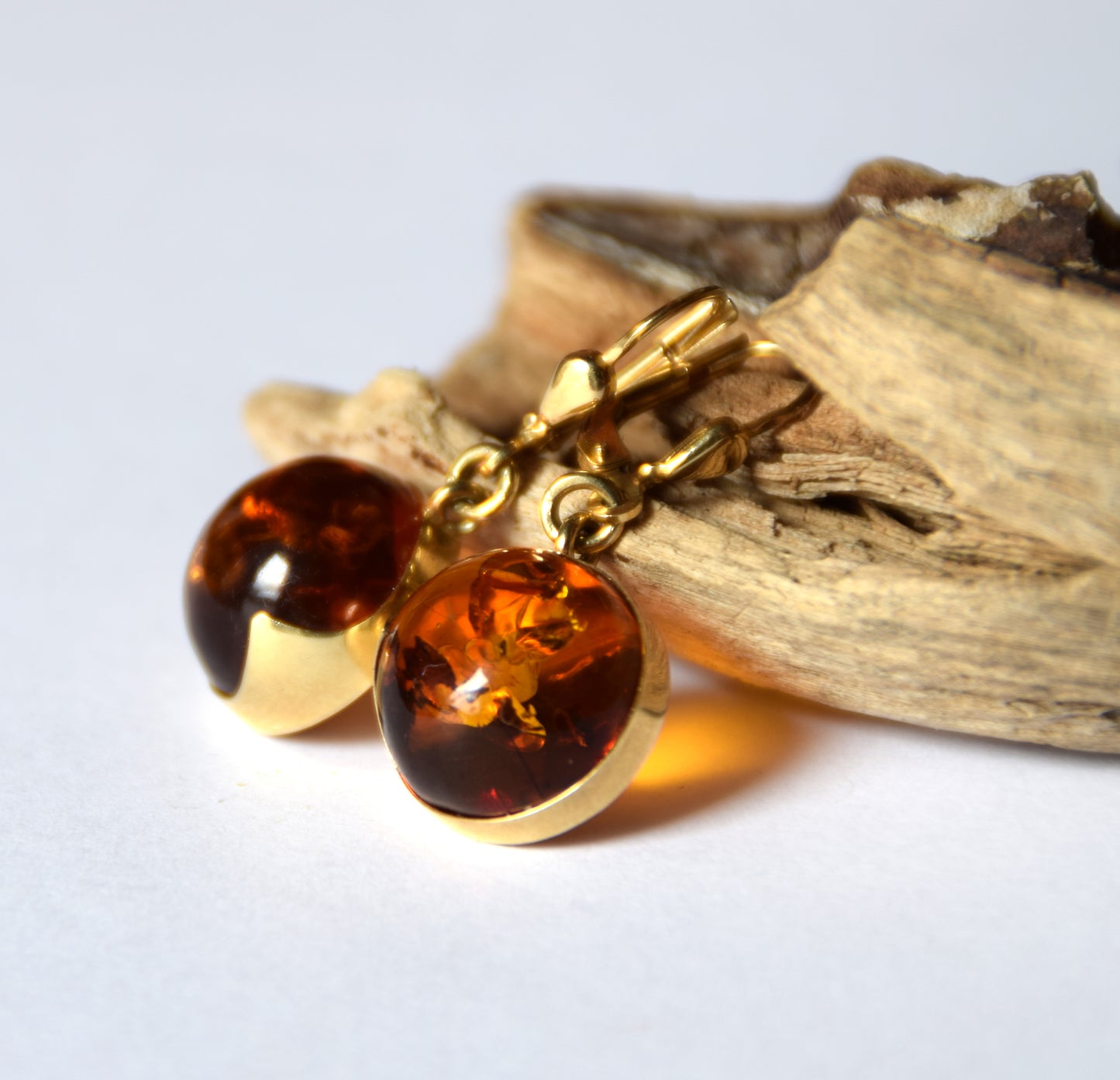 MJ Baltica, earrings, natural Baltic Amber, 925 Silver, 14k Gold plated, round, large, luminous, pendant, handcrafted, BZK083