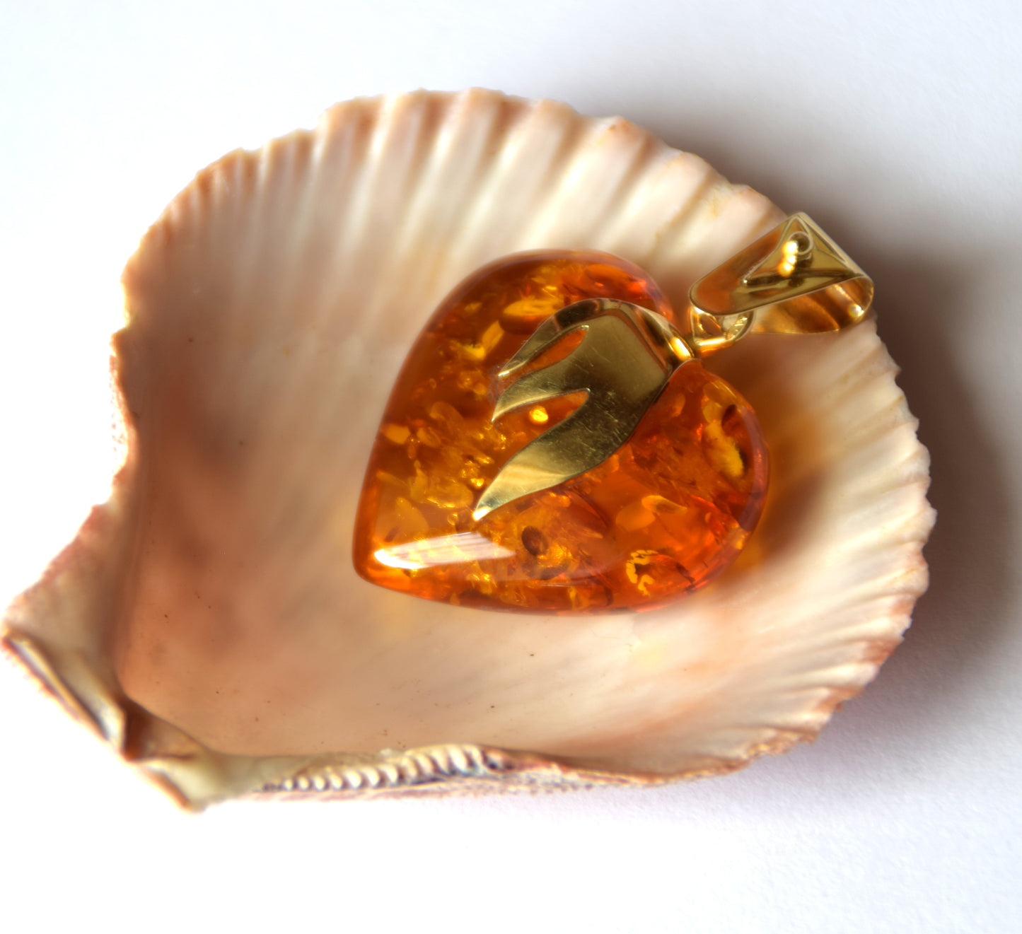 MJ Baltica, large Heart pendant, natural Amber, Silver, Gold plated, heart, flame, BZW073