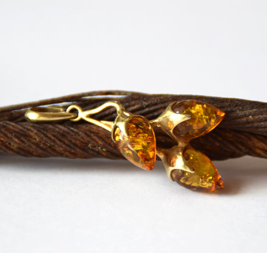 MJ Baltica, pendant, natural Baltic Amber, 925 Silver, 14k Gold Plated, beautiful, elegant, handcrafted, leaves, twig, BZW098