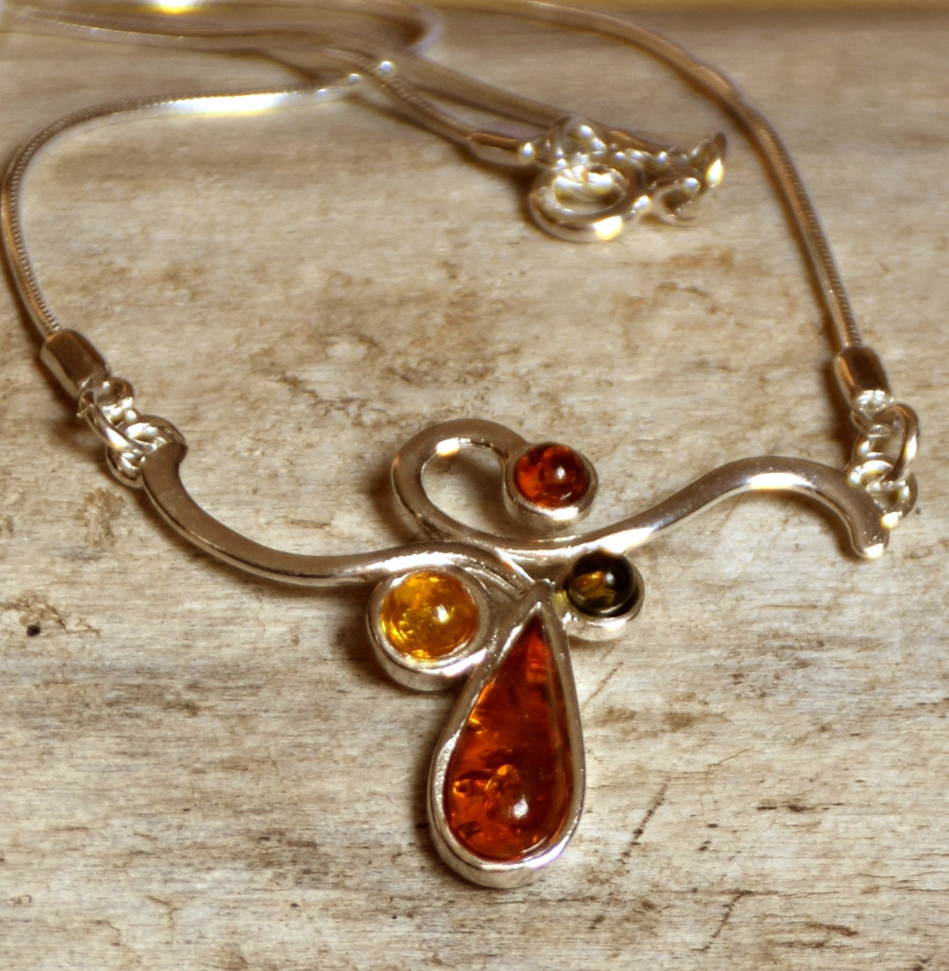 MJ Baltica necklace Natural Amber handcrafted 925 Silver BKo004