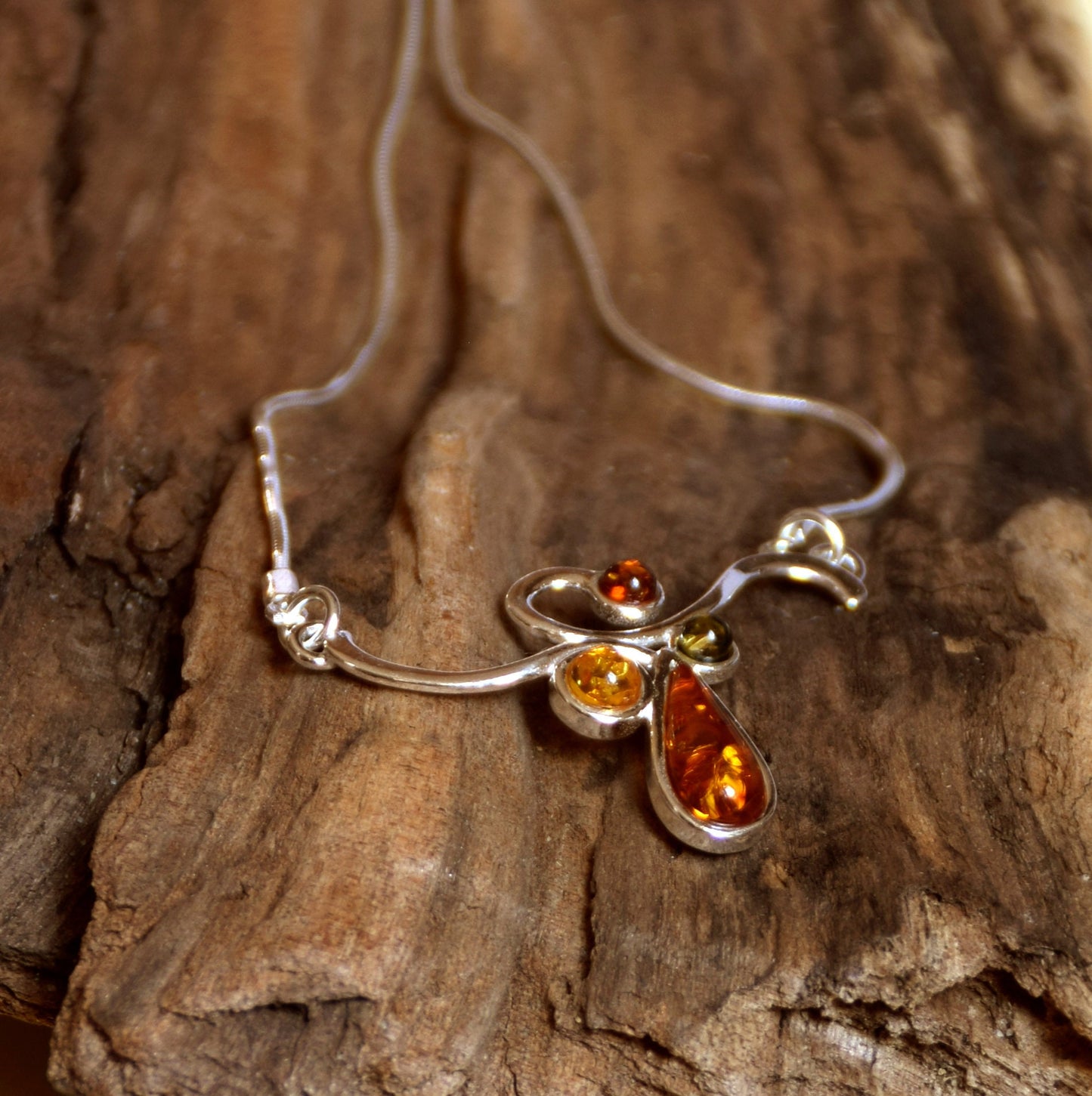 MJ Baltica necklace Natural Amber handcrafted 925 Silver BKo004