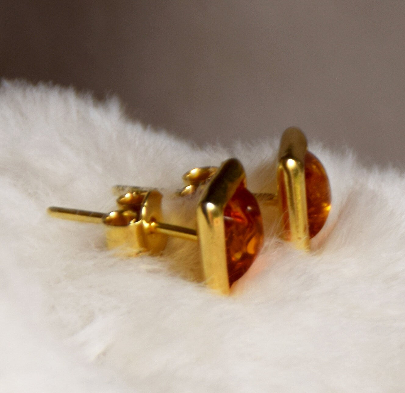 MJ Baltica, earrings, lobe, natural Baltic Amber, Silver, 14k Gold plated, rhombus BZK036