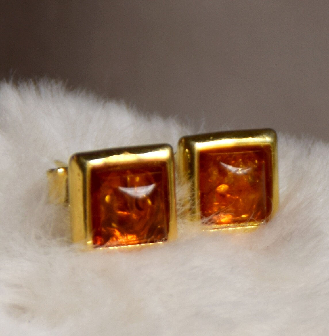 MJ Baltica, earrings, lobe, natural Baltic Amber, Silver, 14k Gold plated, rhombus BZK036