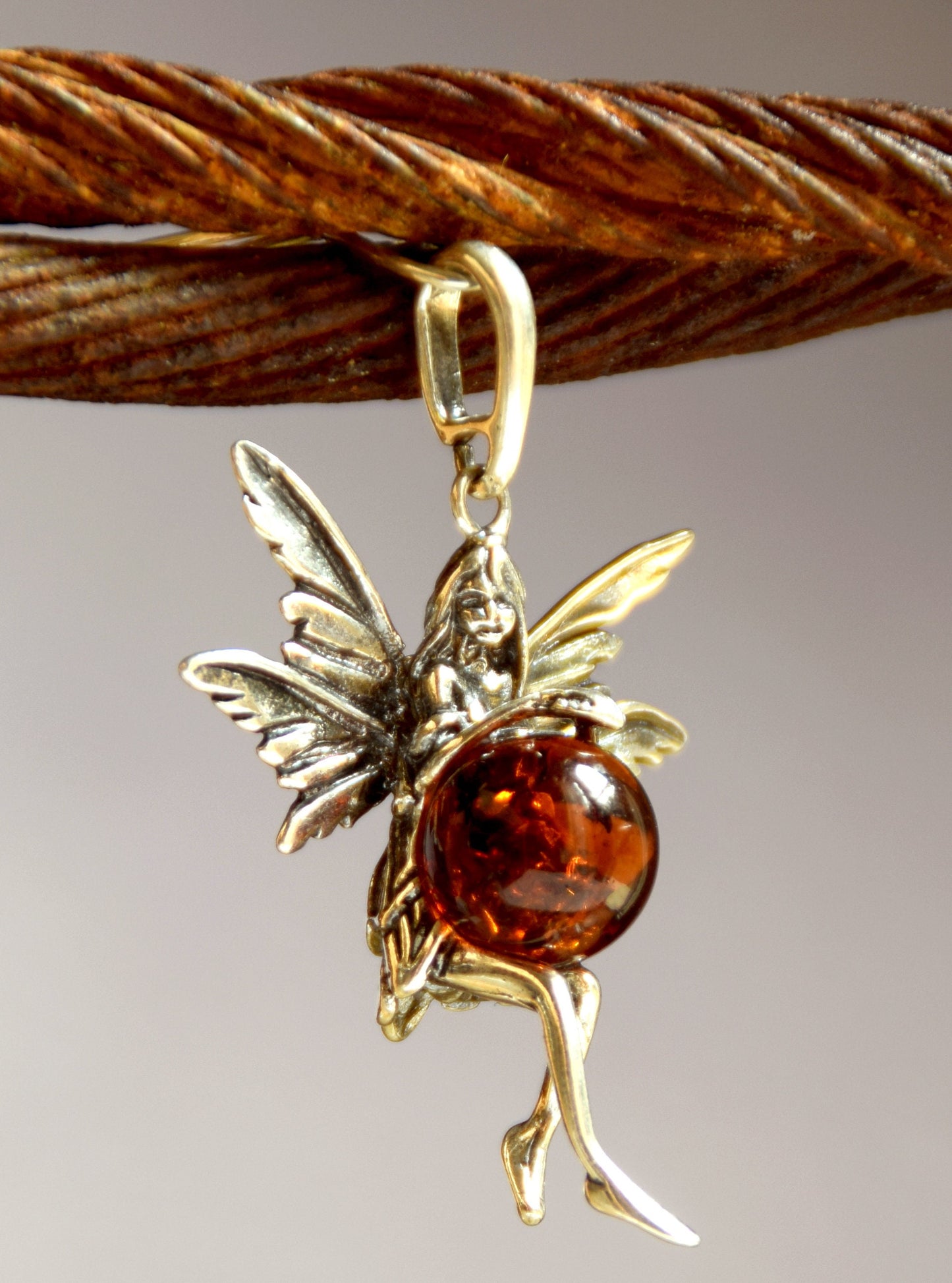 MJ Baltica, pendant, natural Baltic amber, 925 silver, fairy, fairy, sphere, world BW018