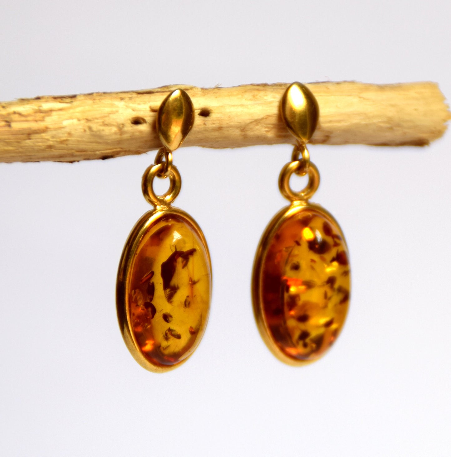 MJ Baltica, Orecchini, Ambra naturale Baltica, Argento, placcato in Oro 18k, elegante, classico, artigianale BZK002