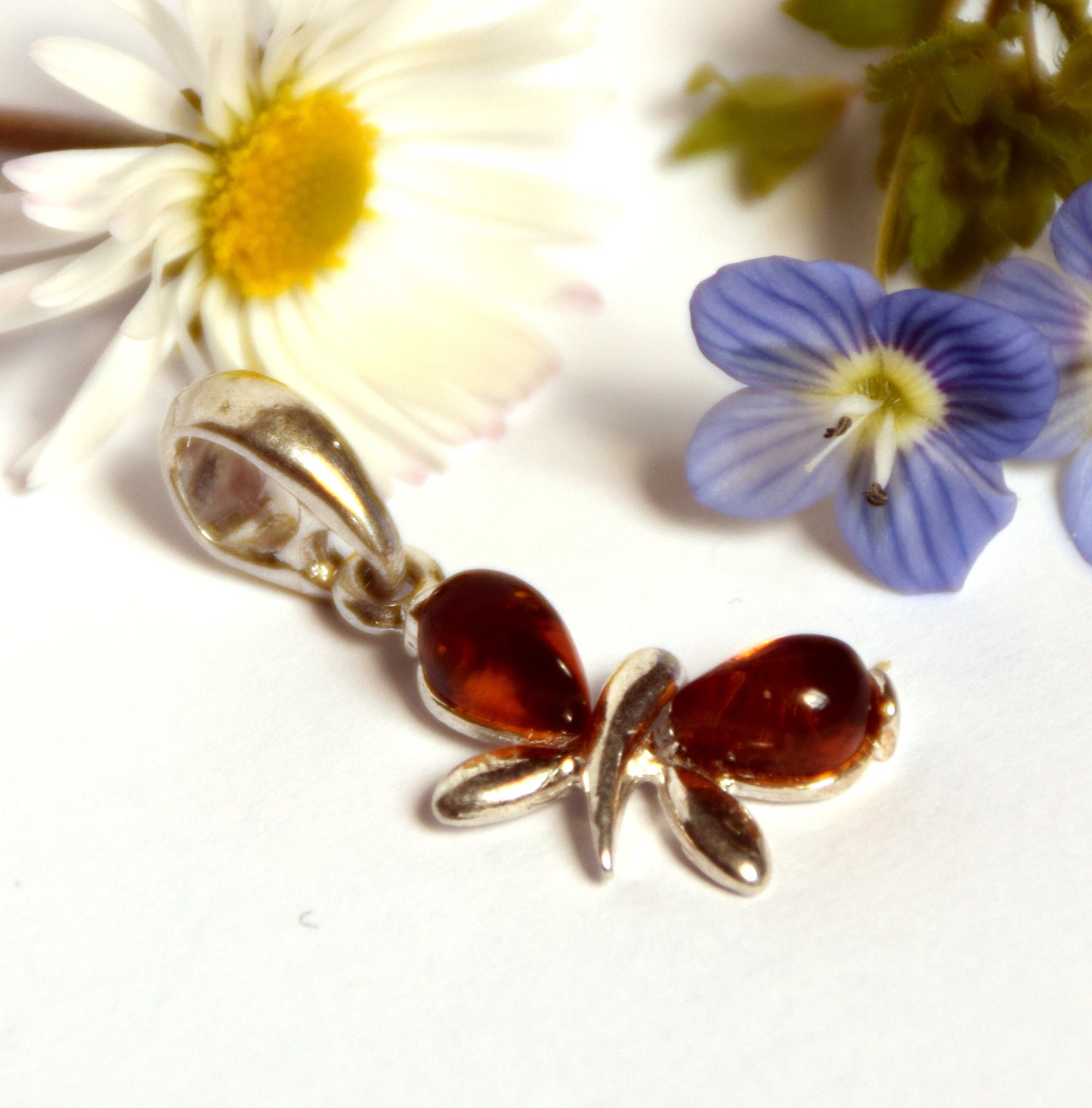 MJ Baltica, pendant, natural Baltic amber, 925 silver, delicate butterfly, sweet, handcrafted, BW038