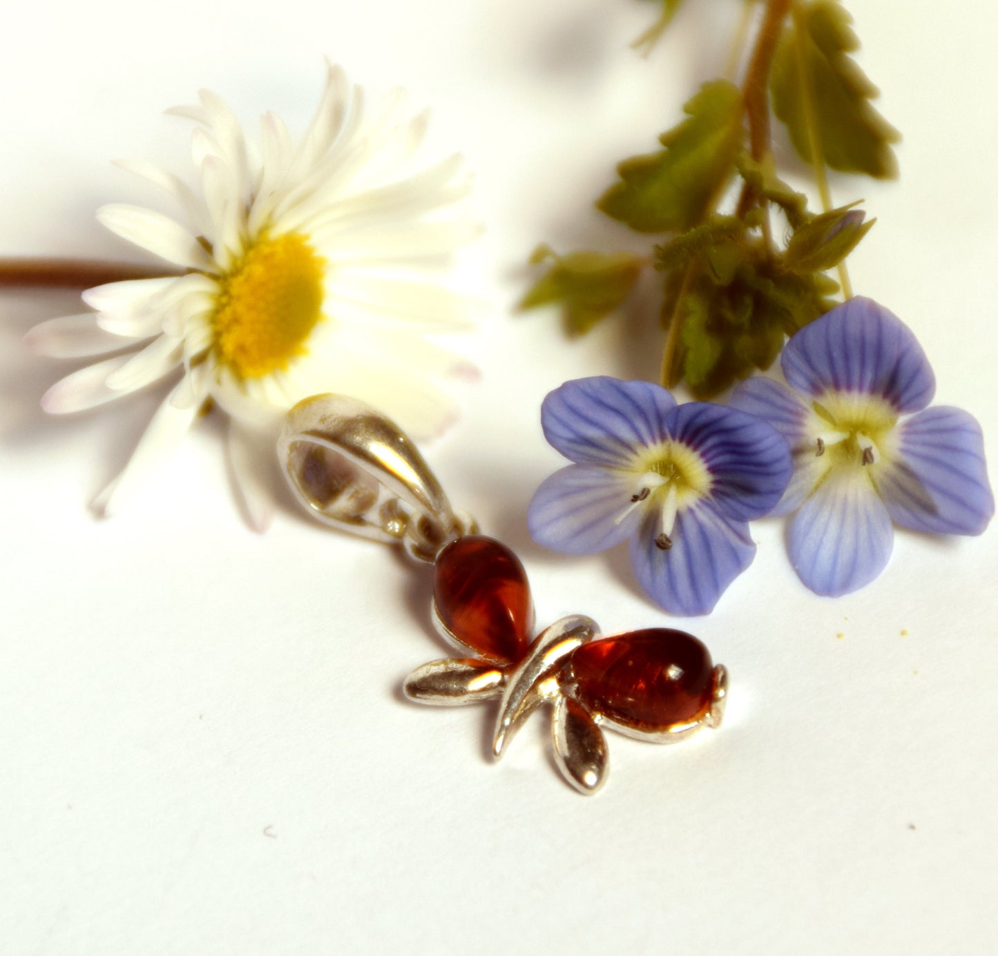 MJ Baltica, pendant, natural Baltic amber, 925 silver, delicate butterfly, sweet, handcrafted, BW038