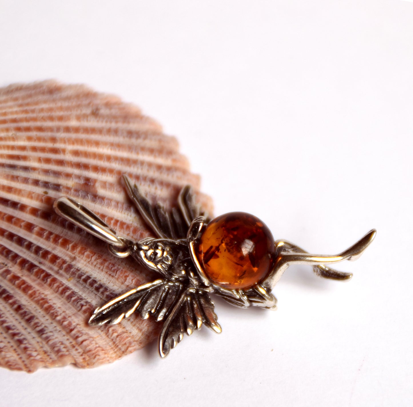 MJ Baltica, pendant, natural Baltic amber, 925 silver, fairy, fairy, sphere, world BW018