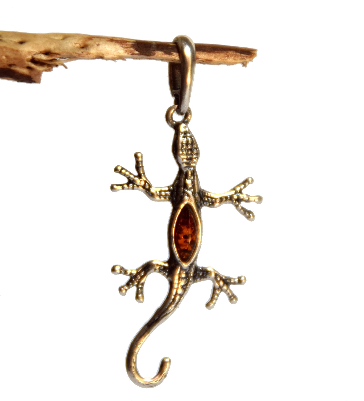 MJ Baltica, pendant, natural Baltic amber, 925 silver, handcrafted, relief, gecko BW021