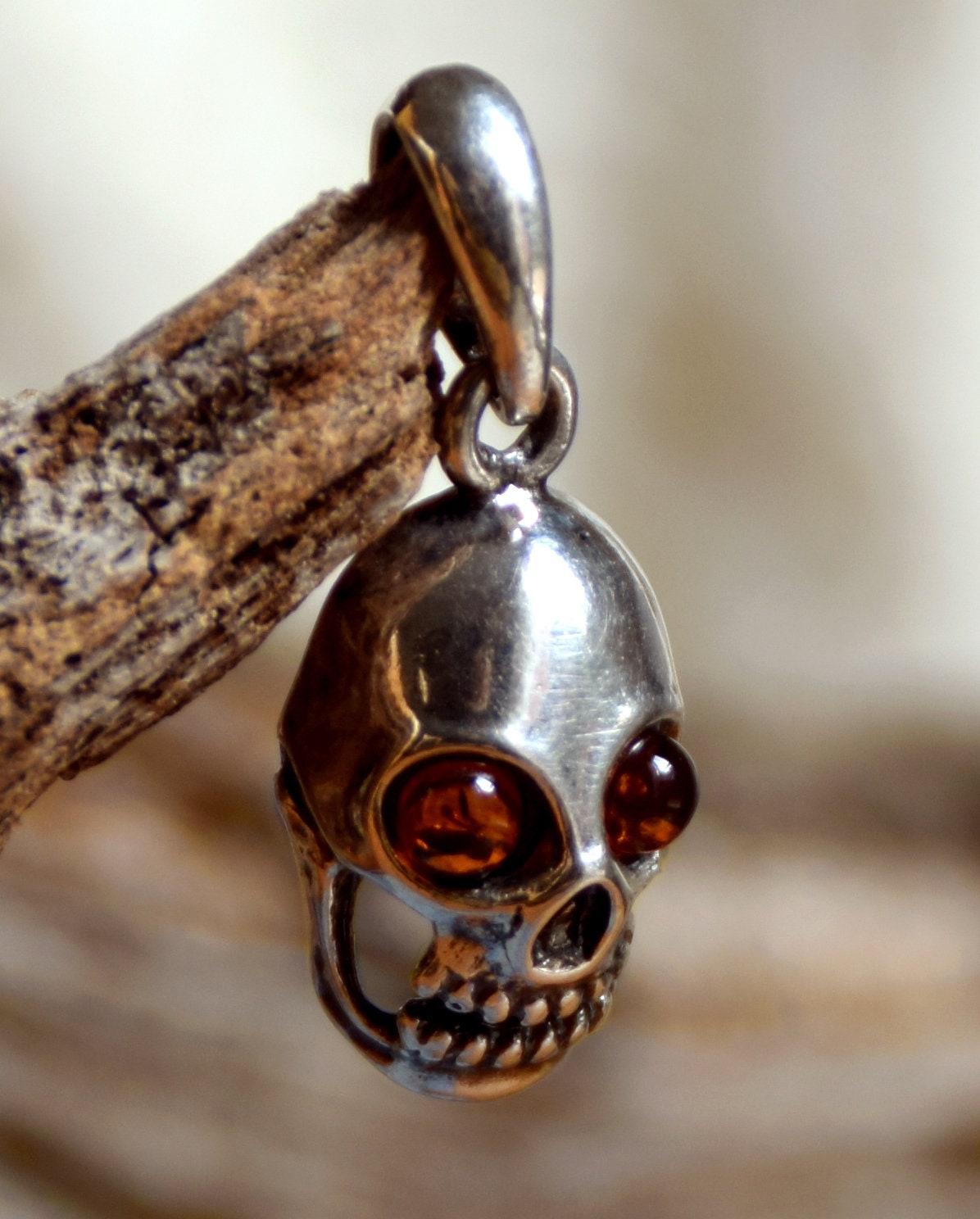 MJ Baltica, pendant, skull, natural Baltic amber, 925 silver, BW051