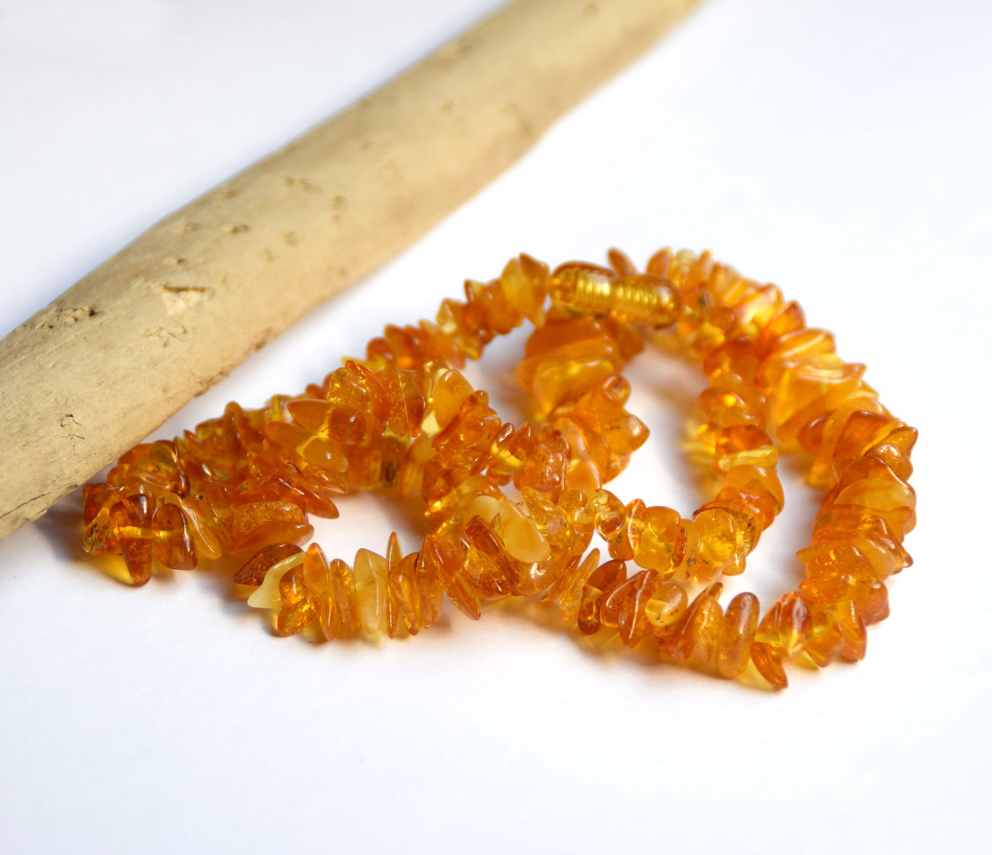 MJ Baltica, necklace, natural Baltic amber, healing, protective, screw clasp, luminous BKoBB007