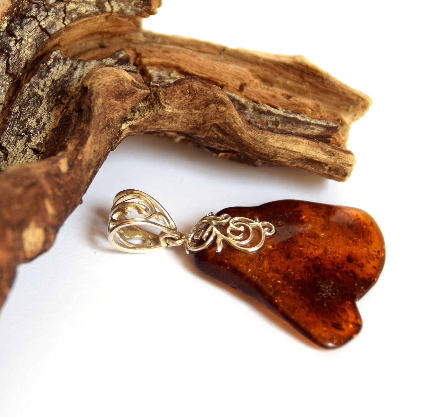 MJ Baltica, pendant, natural Baltic amber, 925 silver, large, irregular, BW065