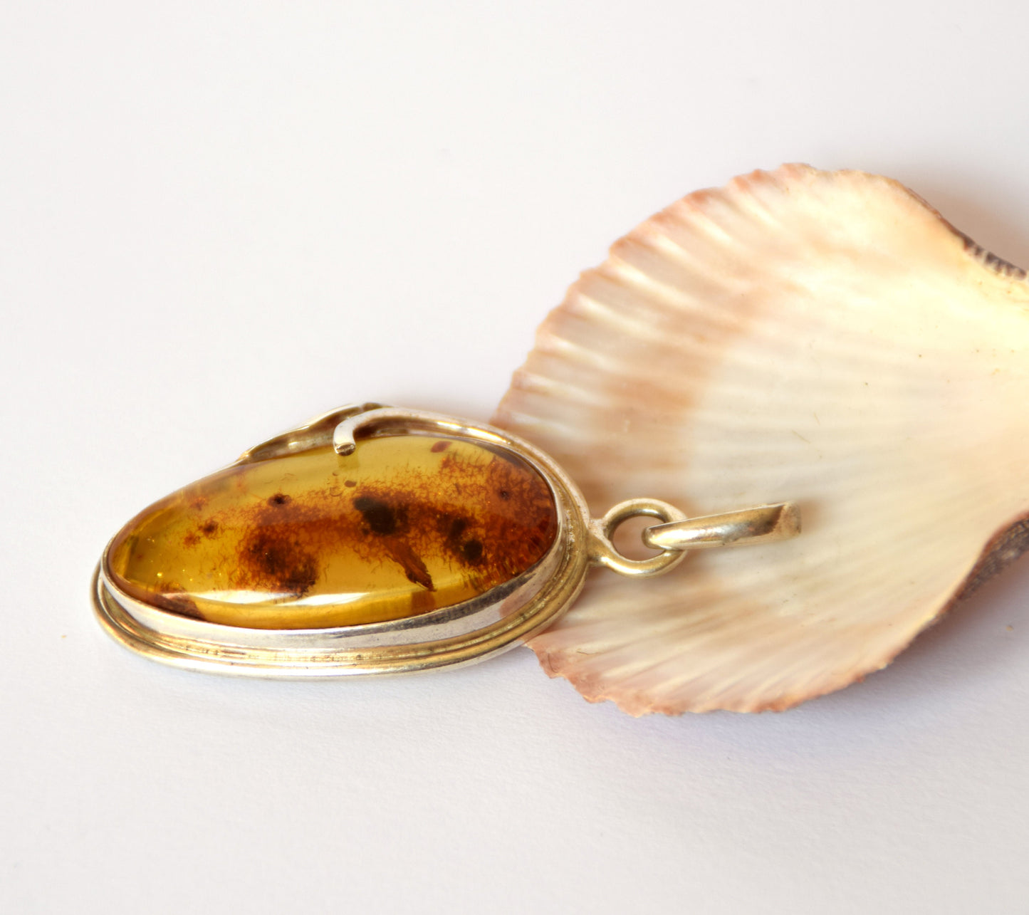 MJ Baltica, pendant, natural Baltic amber, 925 silver, large, unique, BW088