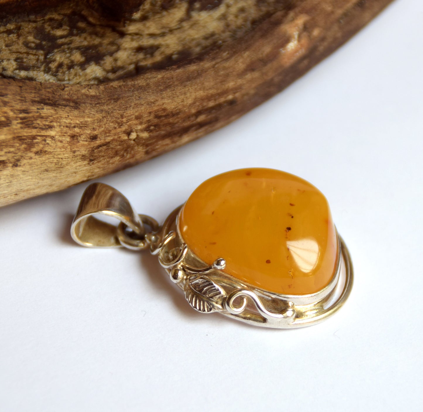 MJ Baltica, pendant, natural Baltic Amber, 925 Silver, Imperial Amber, unique, large, BW091