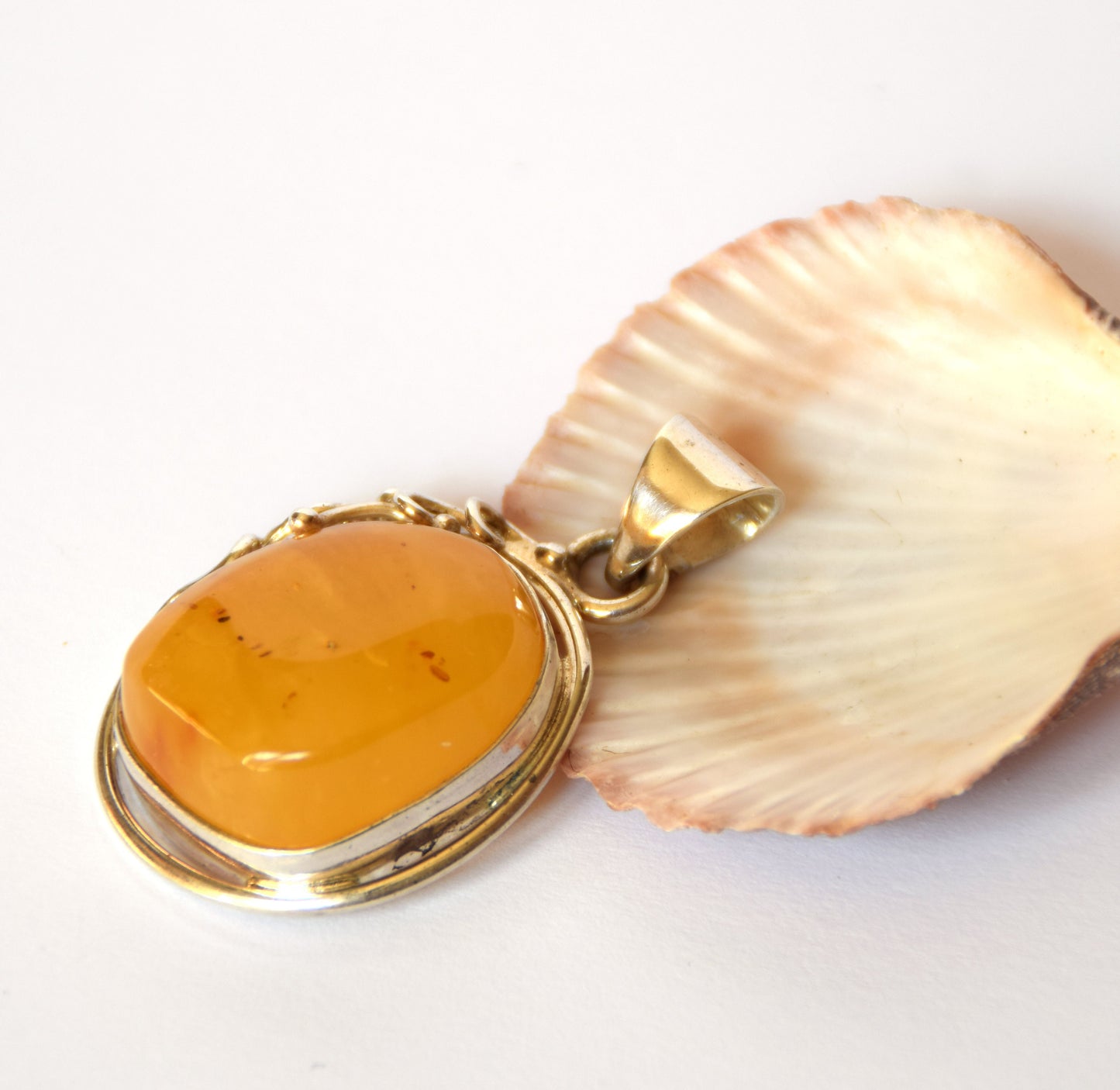 MJ Baltica, pendant, natural Baltic Amber, 925 Silver, Imperial Amber, unique, large, BW091