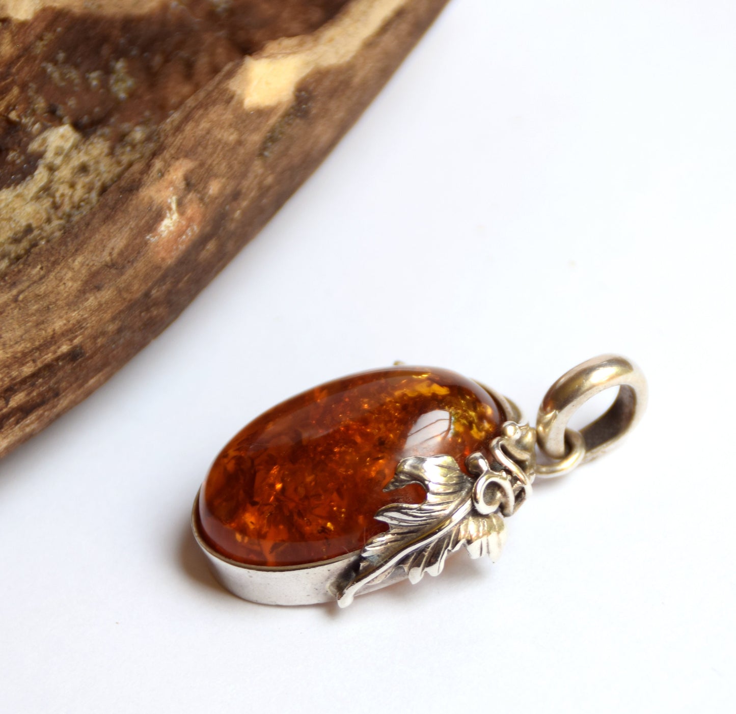 MJ Baltica, pendant, natural Baltic amber, 925 silver, large, classic, floral, vintage, BW092