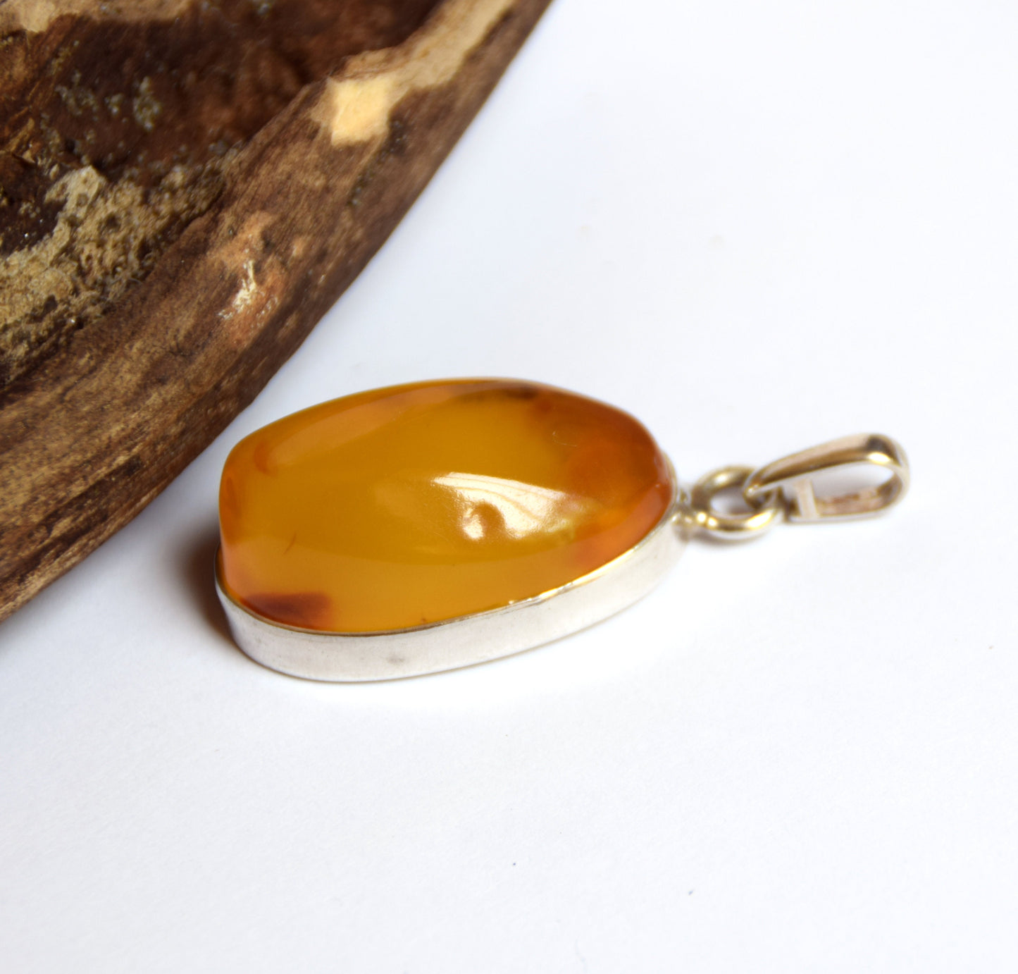 MJ Baltica, pendant, natural Baltic Amber, 925 Silver, Imperial Amber, large, essential, BW094