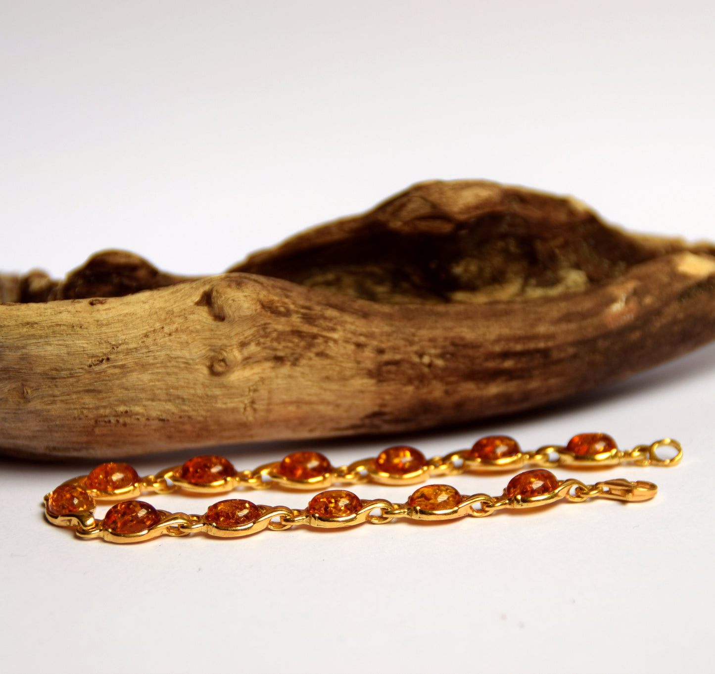 Elegant chain bracelet with natural cognac amber and 18k gold-plated 925 Sterling Silver, MJ Baltica, BZB009