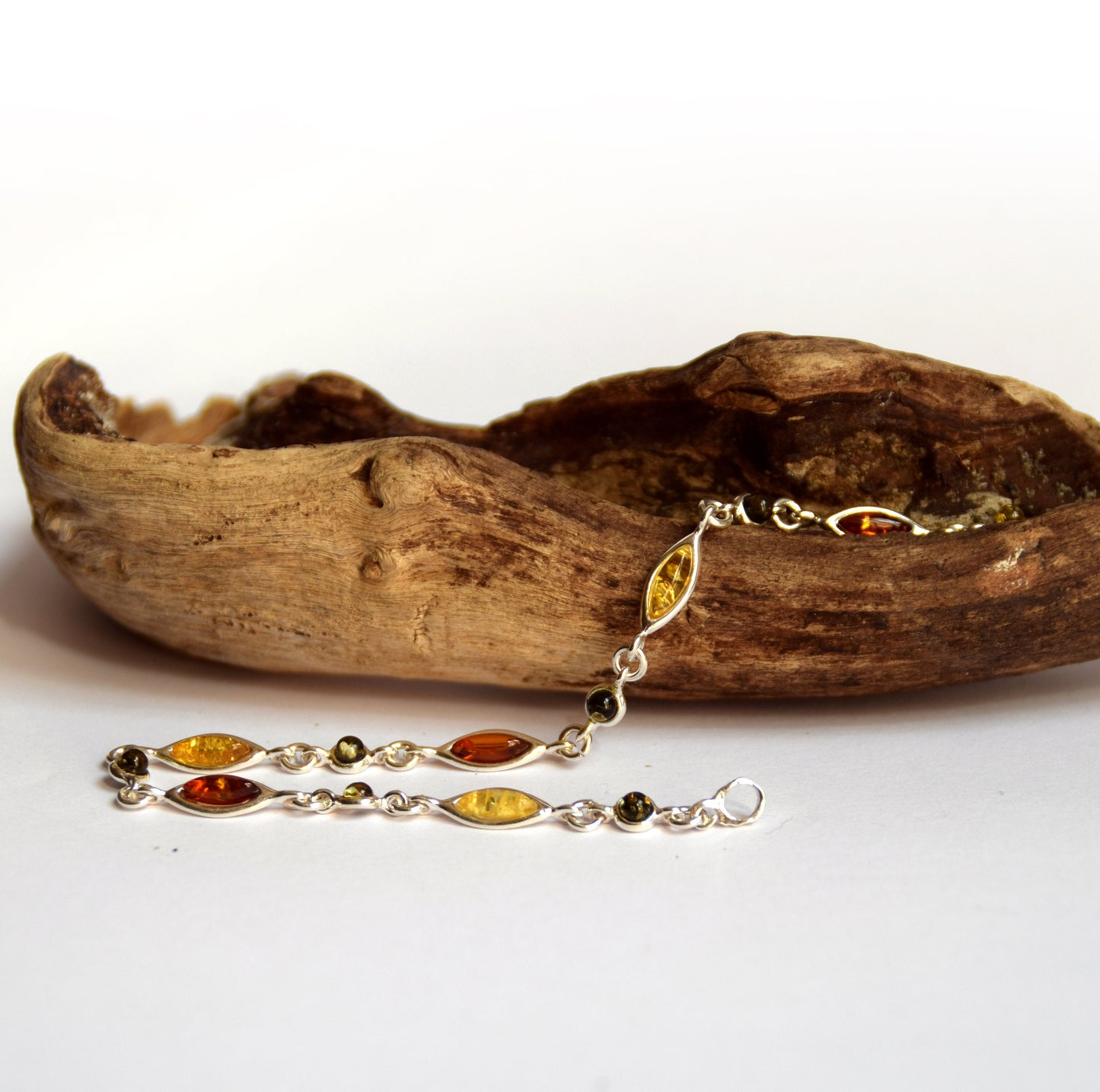 MJ Baltica, bracelet, natural Baltic amber, 925 silver, multi color, elegant, handcrafted, BB024