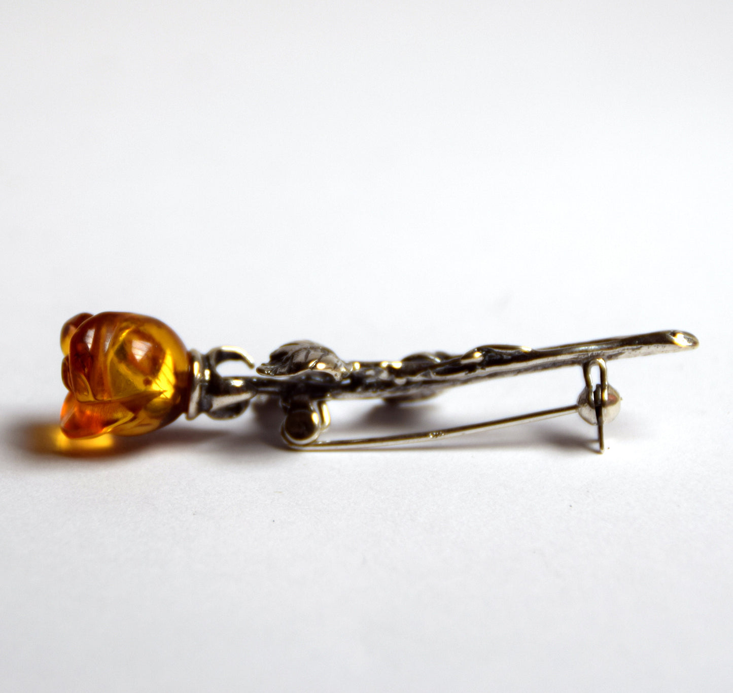 MJ Baltica, brooch, natural Baltic amber, 925 silver, pink, flower, handcrafted, BBR031