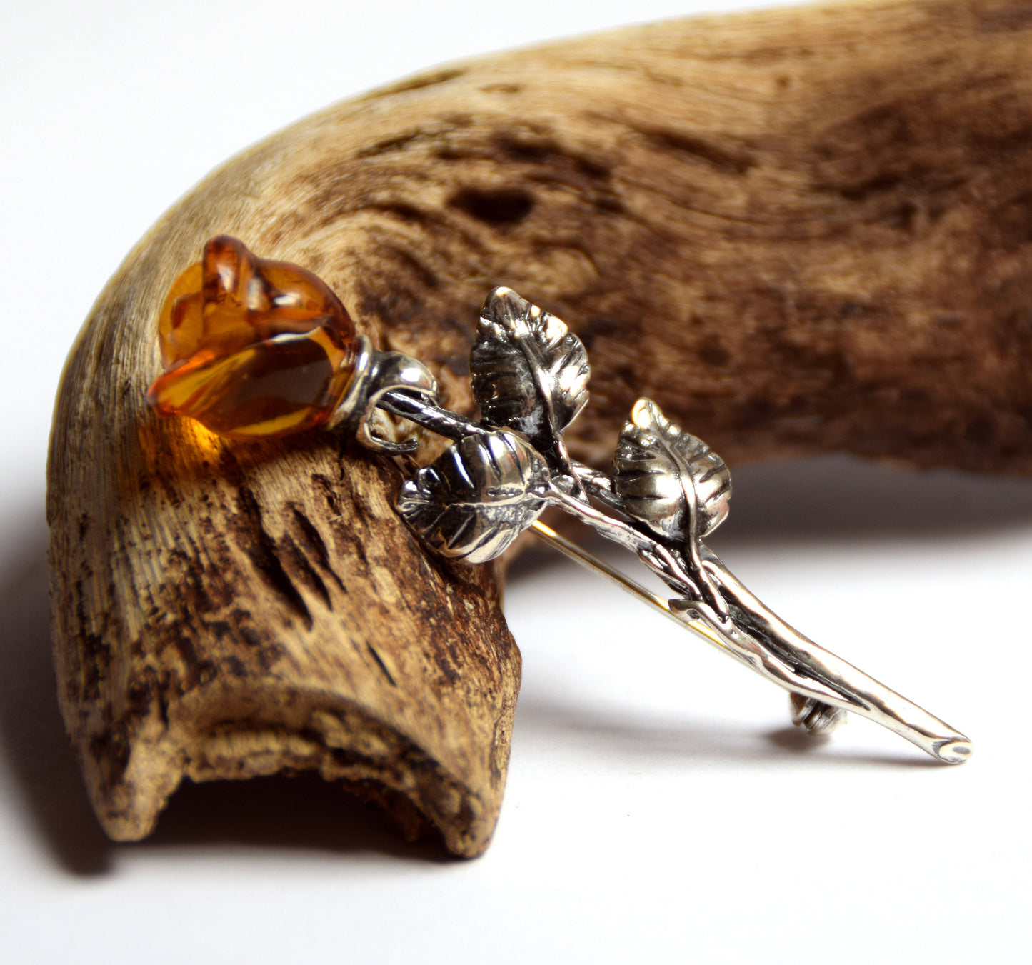 MJ Baltica, brooch, natural Baltic amber, 925 silver, pink, flower, handcrafted, BBR031