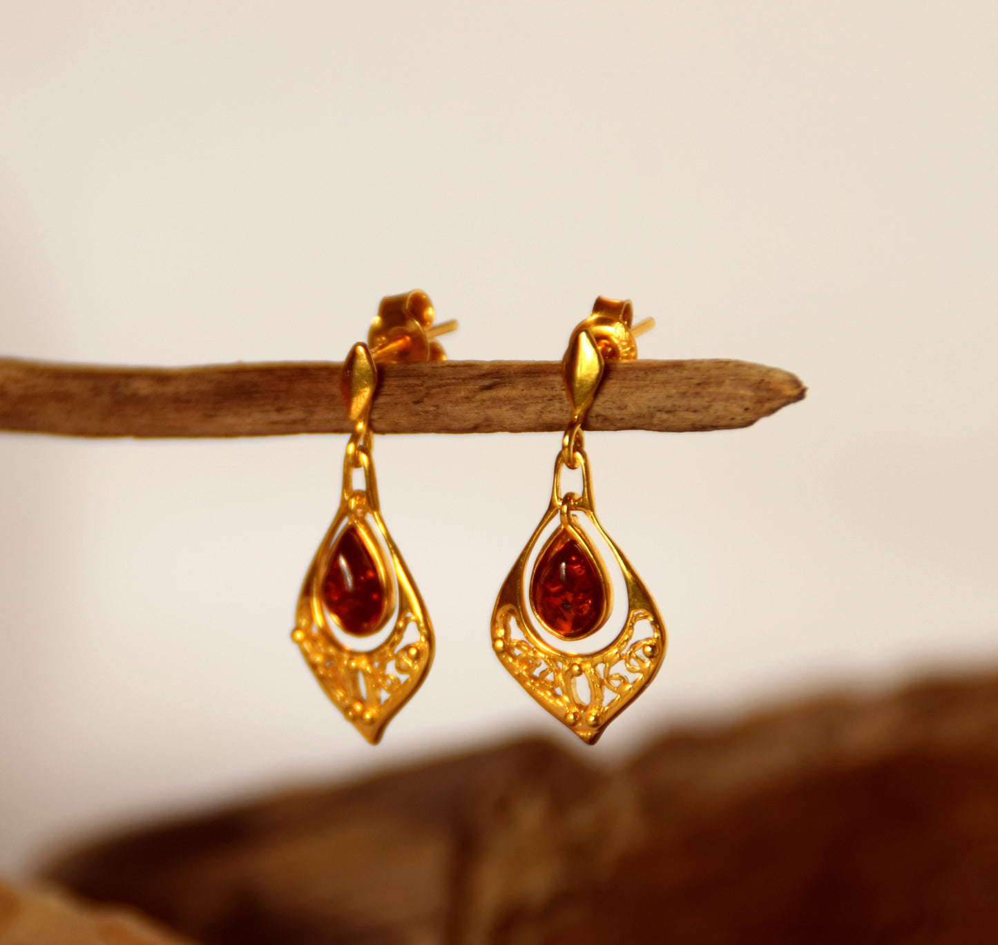 MJ Baltica, earrings, natural Baltic Amber, 925 Silver, 14k Gold plated, filigree, delicate, elegant, BZK052