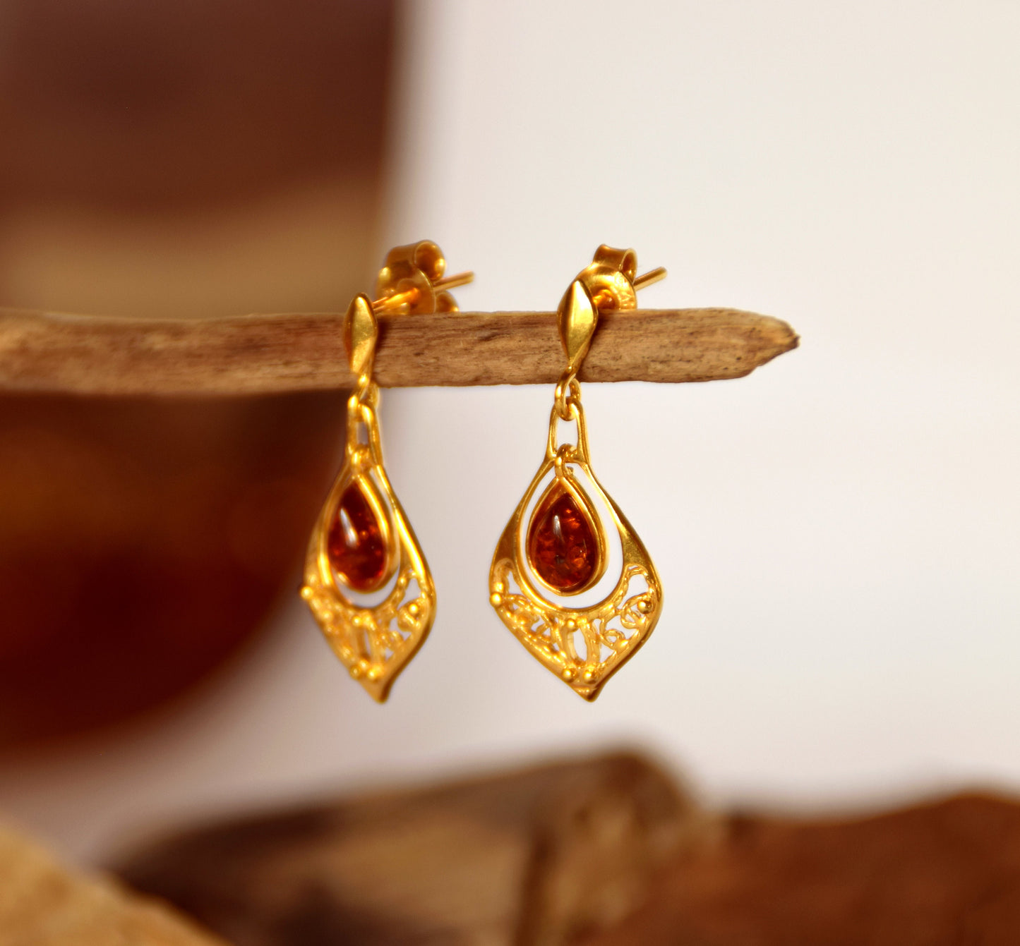 MJ Baltica, earrings, natural Baltic Amber, 925 Silver, 14k Gold plated, filigree, delicate, elegant, BZK052