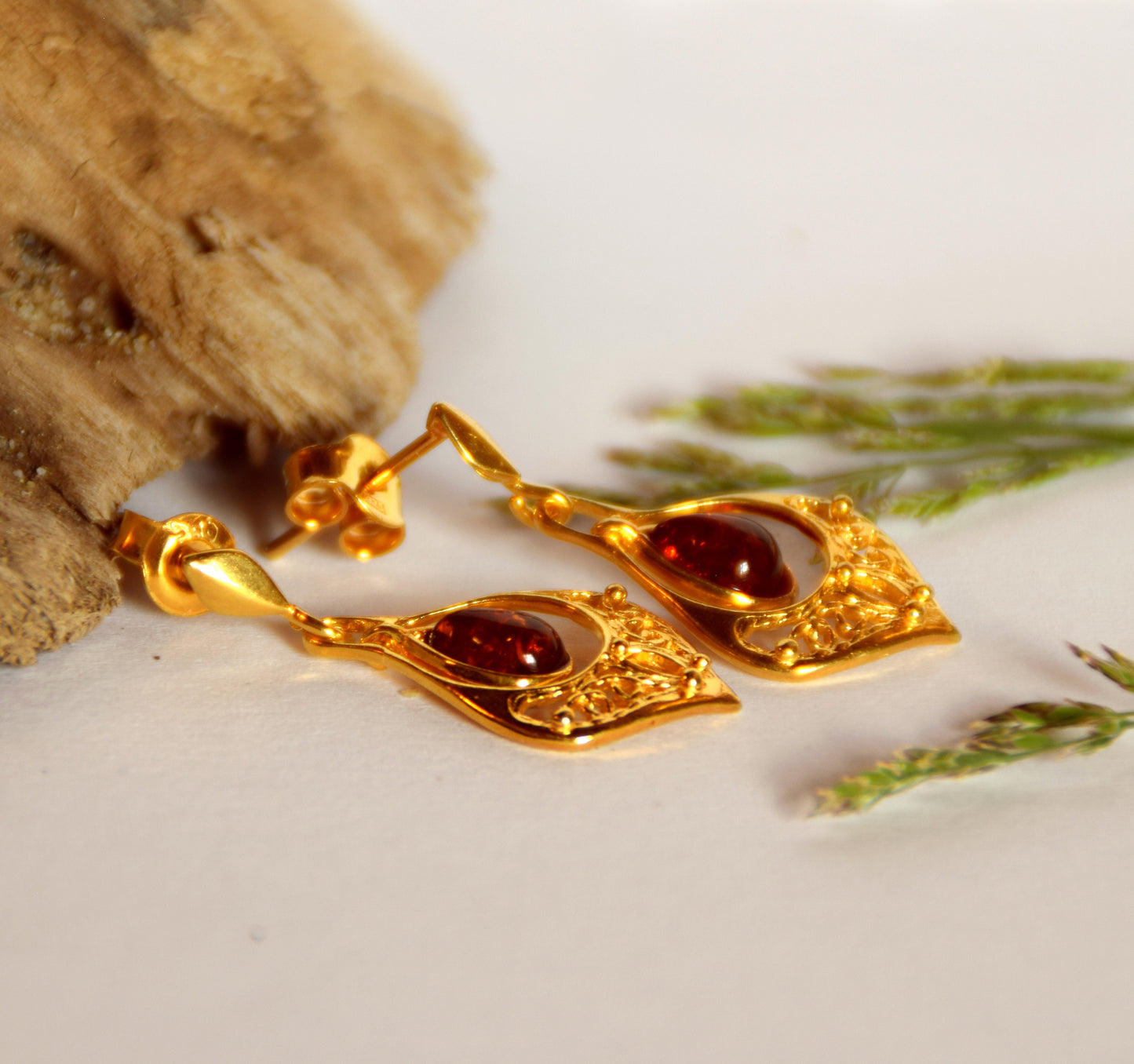 MJ Baltica, earrings, natural Baltic Amber, 925 Silver, 14k Gold plated, filigree, delicate, elegant, BZK052