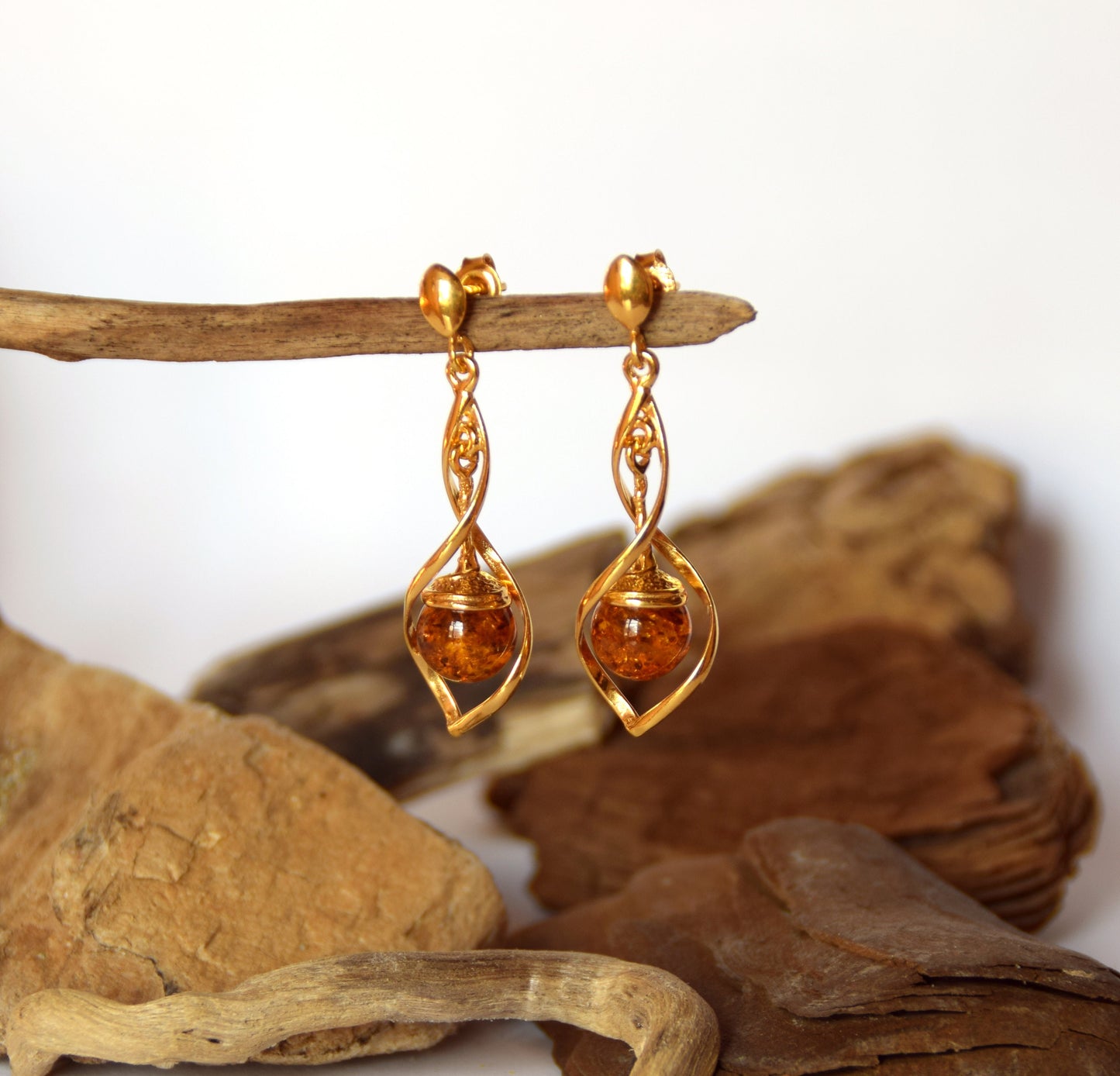 MJ Baltica, earrings, natural Baltic Amber, 925 Silver, 14k Gold plated, sphere, elegant, beautiful, BZK060