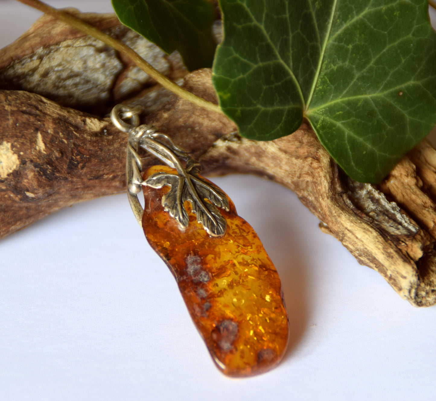 MJ Baltica, pendant, natural Baltic amber, 925 silver, large, irregular, luminous, leaf, BW114