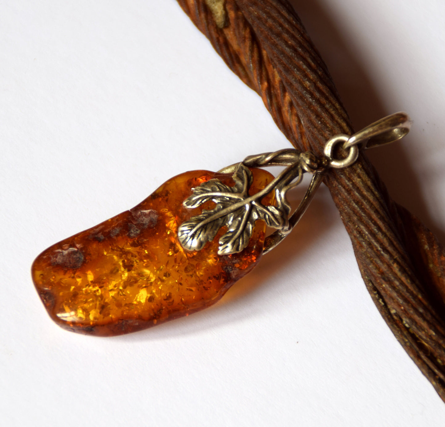 MJ Baltica, pendant, natural Baltic amber, 925 silver, large, irregular, luminous, leaf, BW114