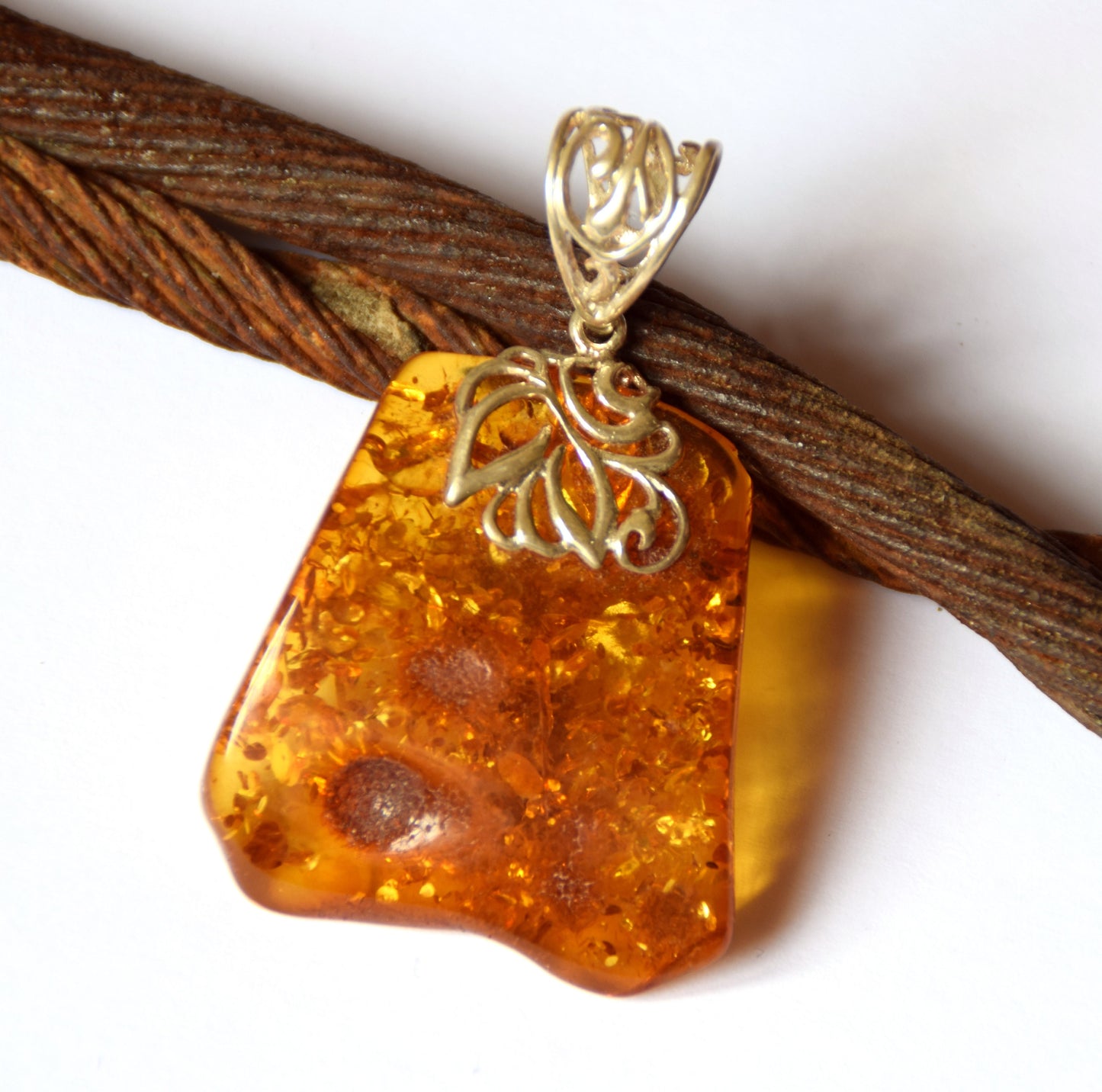 MJ Baltica, pendant, natural Baltic amber, 925 silver, large, luminous, square, BW116