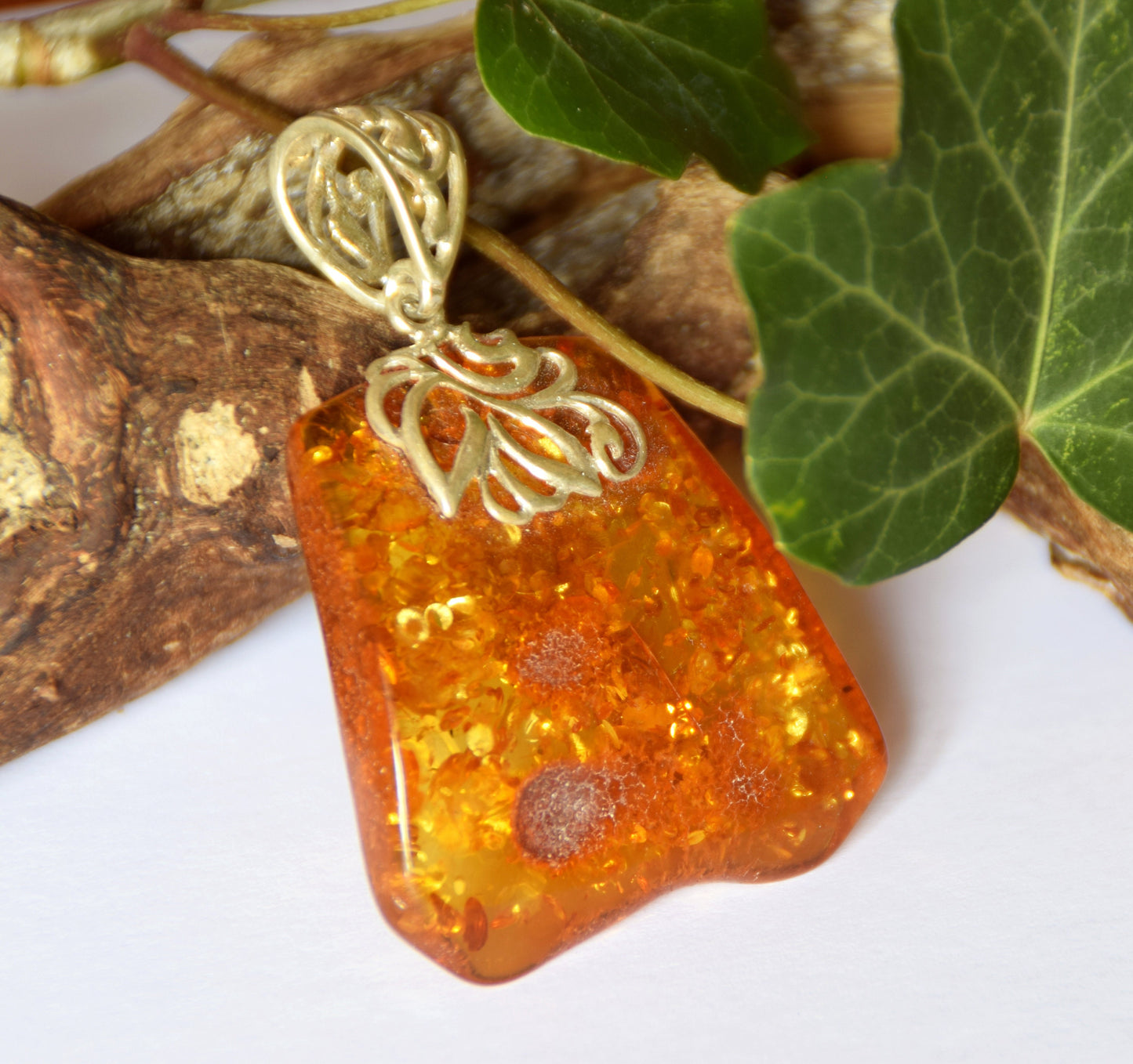 MJ Baltica, pendant, natural Baltic amber, 925 silver, large, luminous, square, BW116