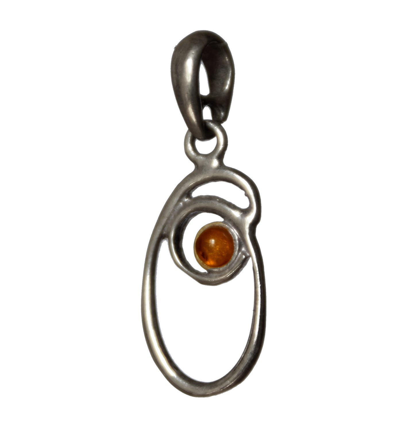 MJ Baltica, pendant, natural Baltic amber, 925 silver, O, letter, initial, cursive, BWLO