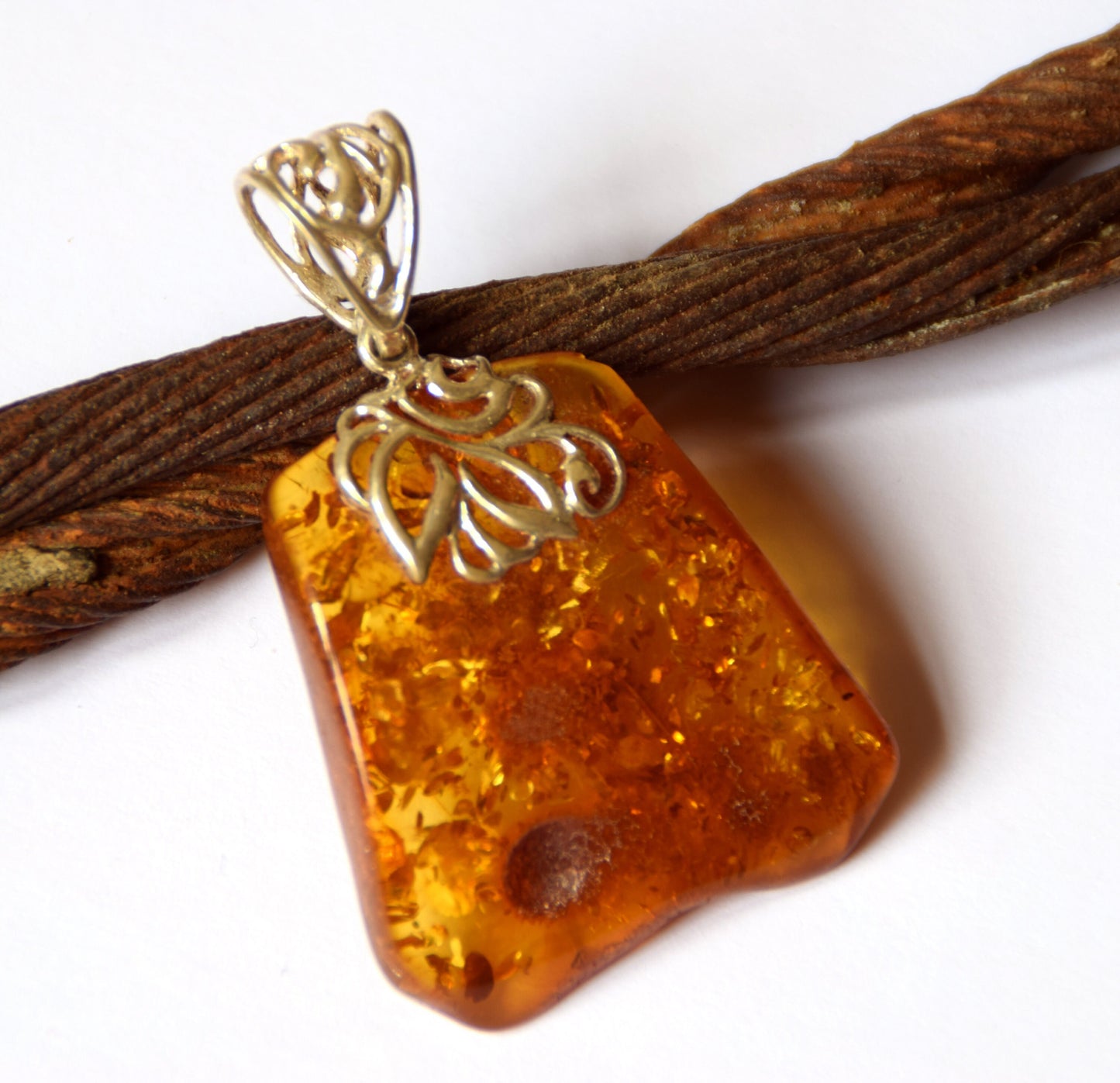 MJ Baltica, pendant, natural Baltic amber, 925 silver, large, luminous, square, BW116